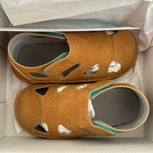 Ten Little Toddler Everyday Sandal in Brown, 8.5